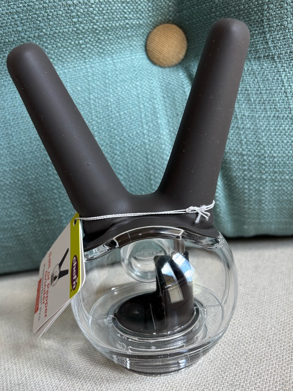 NWT CHEF’N Full Size PEPPERBALL PRO Pepper or Salt Grinder, Newest Bunny Design